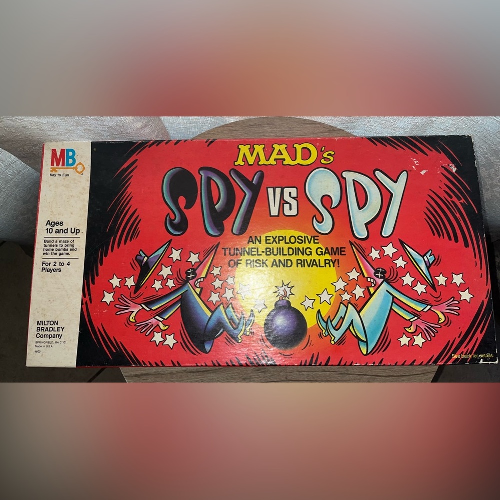 1986 Vintage Milton Bradley Mad’s Spy‎ vs Spy Board Game Complete Rare